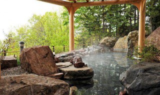 温泉的来历和作用（温泉的来历和作用简单一些）