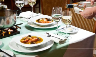 餐饮业如何吸引顾客 餐饮业如何吸引顾客案例