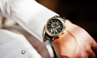 机械手表走时过快是什么原因（机械手表走时过快是什么原因怎么修）