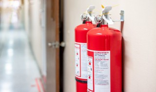 干粉灭火器的作用（干粉灭火器的作用和范围）