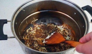 糊锅后如何清洗锅底（糊锅后如何清洗锅底黑垢）