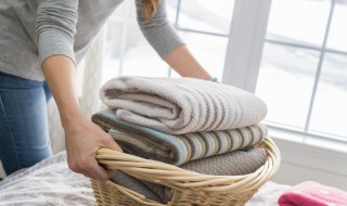 外套太宽松怎么改小（外套太宽松怎么改小视频）