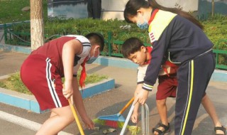 小学生扫地的方法步骤（小朋友怎么扫地）
