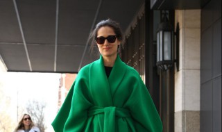 如何清洗毛呢大衣（如何清洗毛呢大衣局部污渍）