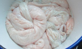 如何清洗猪肠子（如何清洗猪肠子视频教程）