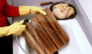 如何清洗砧板（清洗砧板的方法）