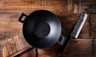 如何清洗炒锅（如何清洗炒锅锅底）