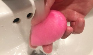 如何清洗美妆蛋 如何清洗美妆蛋没有清洗剂