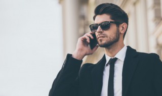 怎么查别人的手机号码（怎么查别人的手机号码用了几年）