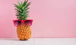 梭子蟹和菠萝一起吃吗（梭子蟹和菠萝一起吃吗）