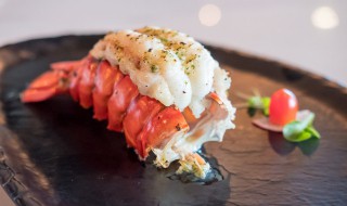 小龙虾煮老了肉质有区别吗 小龙虾肉质松散是煮久了吗