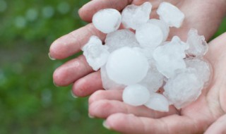 为什么冰雹在夏季出现（为什么冰雹在夏季出现的）