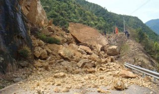 地质灾害两卡一表是指什么（地质灾害群防工作中的两卡一表是指）