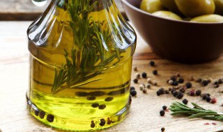 做婴儿辅食用什么油比较好（做婴儿辅食用什么油比较好一点）