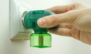 电蚊香液洒了如何清理 电热蚊香液洒了怎么办