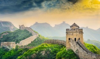 长城的石头怎么运上去（长城的石头怎么运上去传说）