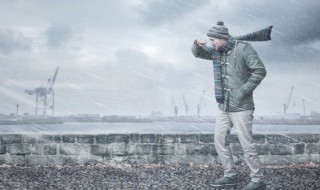 衣服被雨淋了要重新洗吗 衣服被雨淋了要重新洗吗 知乎