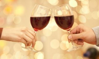 如何清洗酒杯（怎样清洗酒杯）