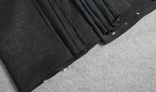 龟纹香云纱面料为啥有点硬 龟裂香云纱布料硬吗