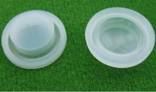 硅胶用开水烫了有气味能用吗（硅胶用开水烫了有气味能用吗）