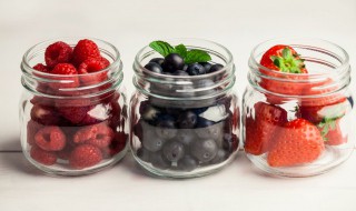 塑玻杯和玻璃杯的区别 塑玻杯和玻璃杯的区别是什么