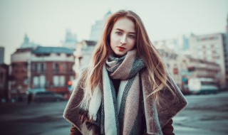 如何清洗羊绒围巾（羊绒围巾怎么洗护）