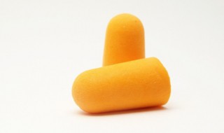 耳塞如何清洗（耳塞如何清洗保养）