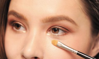 左眼跳代表什么（女人左眼跳代表什么）