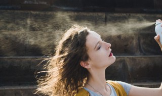 为什么晒伤了皮肤是烫的 晒伤了皮肤很烫