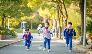 小孩长高的最佳时间 小孩长高的最佳时间几点