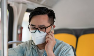 坐公交车不戴口罩可以吗 坐公交车不戴口罩可以吗