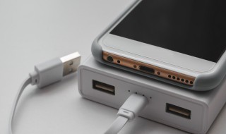 手机充电器能一直充电吗（手机充电器能一直充电吗多少w）