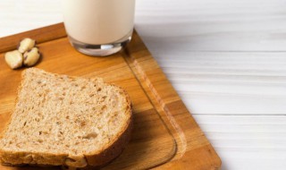 减肥可以吃全麦面包吗 减肥可以吃全麦面包吗吐司