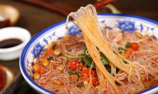 减肥能吃酸辣粉吗 减肥能吃酸辣粉吗早上