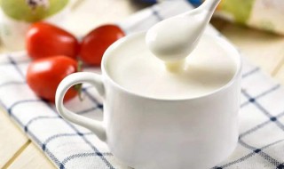 酸奶蜂蜜面膜怎么做（酸奶蜂蜜面膜怎么做好吃）