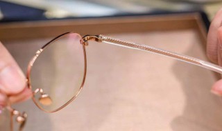 眼镜掉漆怎么解决