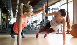 常见的健胸方法 练胸最佳的健身方法