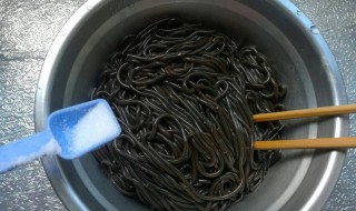 蕨根粉的浸泡方法 蕨根粉泡水