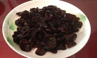泡干黑木耳的方法 怎样泡干黑木耳