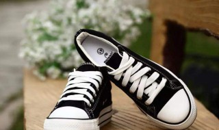 多种栓鞋带的方法（栓鞋带有几种好看的方法）