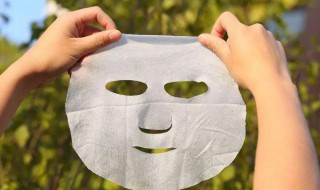 敷面膜发朋友圈的句子 敷面膜发朋友圈的句子带点幽默