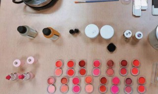 口红制作方法（口红制作方法和材料）