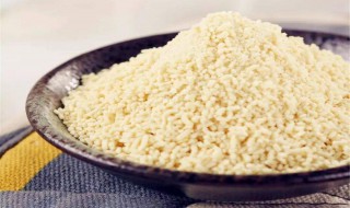 鸡粉和鸡精的区别 鸡粉和鸡精的区别哪个好