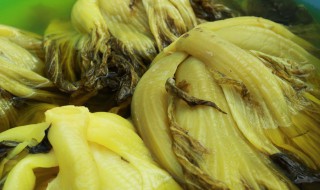 酸菜怎么保存夏天（酸菜怎么保存夏天不变质）