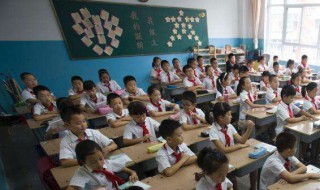 人见人爱花见花开的下一句（人见人爱花见花开的下一句是什么）