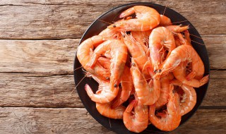 吃大虾可以喝酸奶吗 吃大虾可以喝酸奶吗早餐