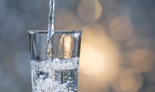 喝热水的好处 喝热水能减肥吗