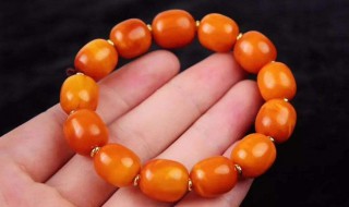 蜜蜡和琥珀的区别（琥珀蜜蜡粉有什么用）