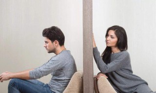 分床睡男人的心理（夫妻分房睡谁最难受）