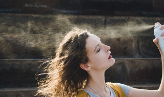 正确补水保湿的方法 日常保湿补水的方法